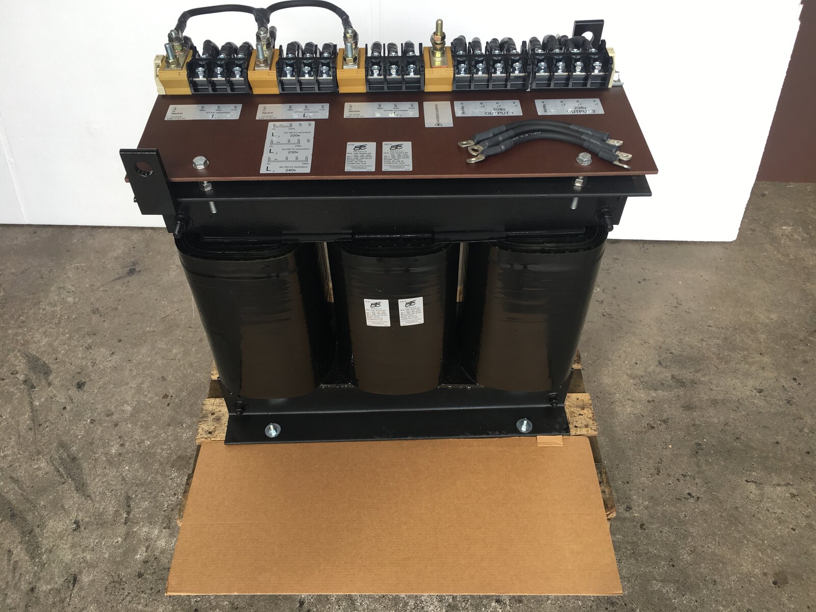 A 72 kVA transformer manufactured for a 208 VAC application
