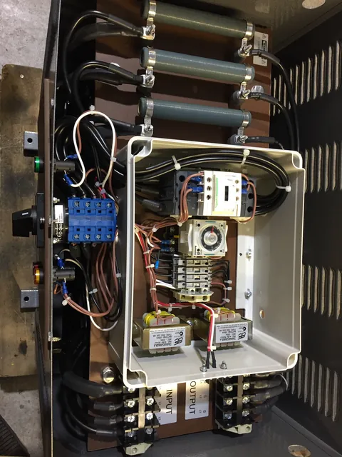 Custom panel with resistors, contactor and timer