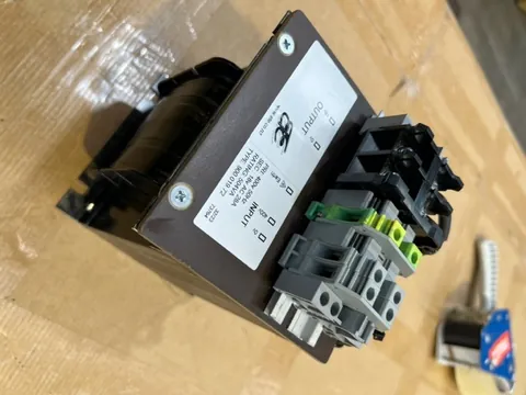 Open-frame transformer, 400V to 18V, 28A, 504VA